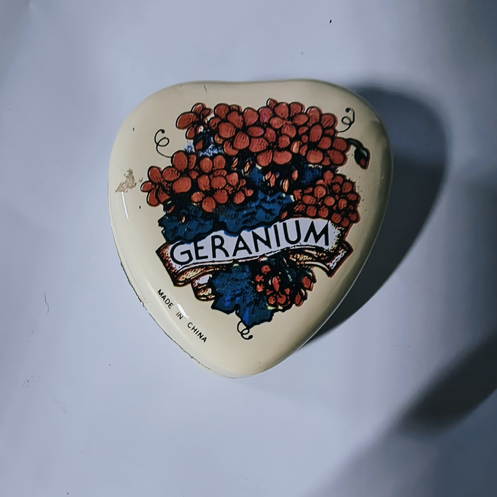 Heart-Shaped Geranium Tin - Floral Design